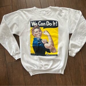 Rosie the Riveter "We Can Do It" White Graphic Unisex Sweatshirt sz M